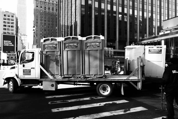 Portable Toilet Options We Offer in Marion Oaks, FL